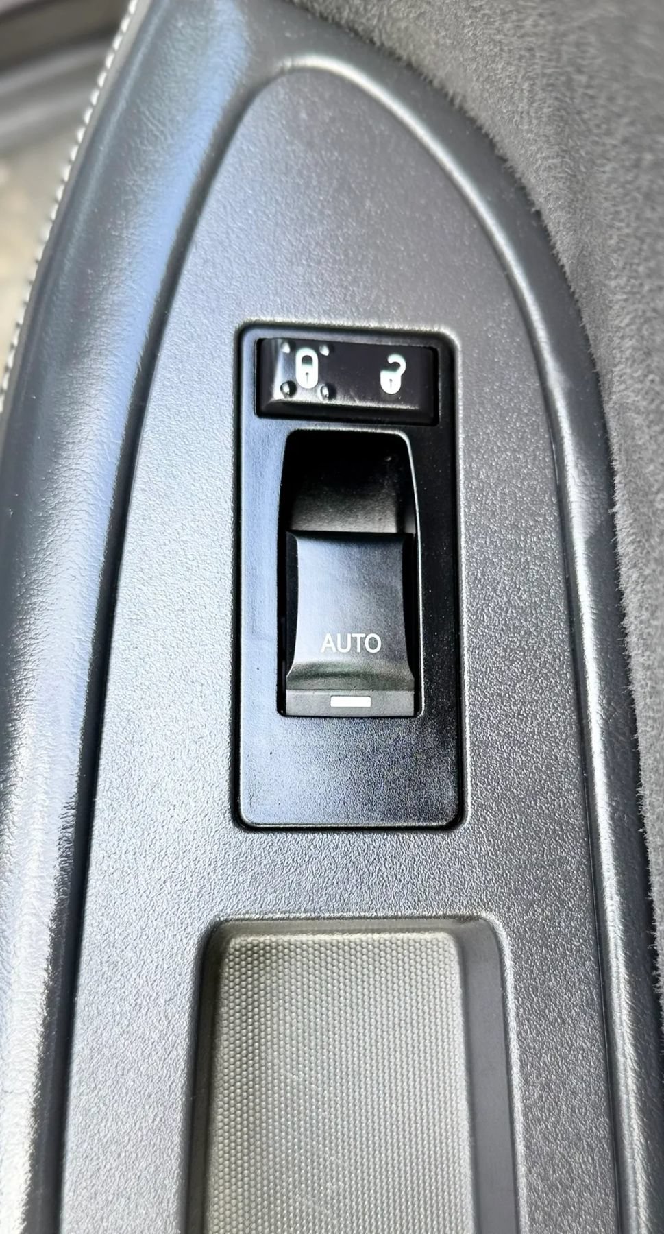 Used 2011 Dodge Challenger SRT8 w/ SRT Option Group II RWD image 29