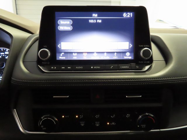 Used 2023 Nissan Rogue S image 23