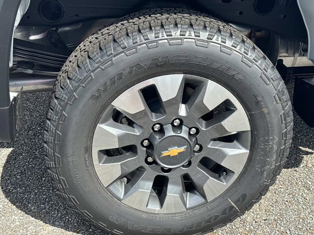 New 2026 Chevrolet Silverado 2500 Custom w/ Custom Value Package AWD/4WD image 12