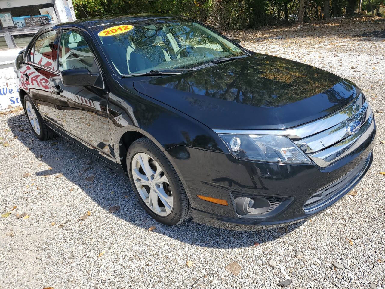 Used 2012 Ford Fusion SE image 1