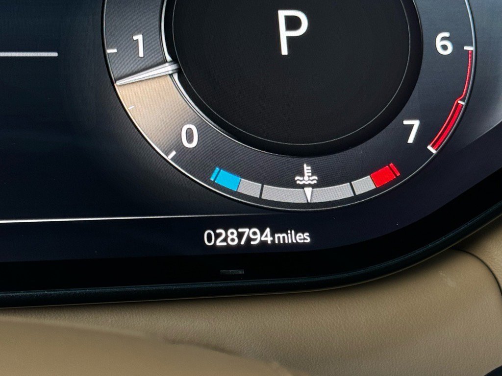 Certified 2023 Land Rover Range Rover SE image 14