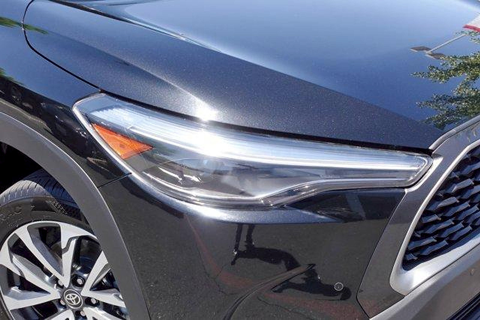Certified 2023 Toyota Corolla Cross XLE FWD video 2