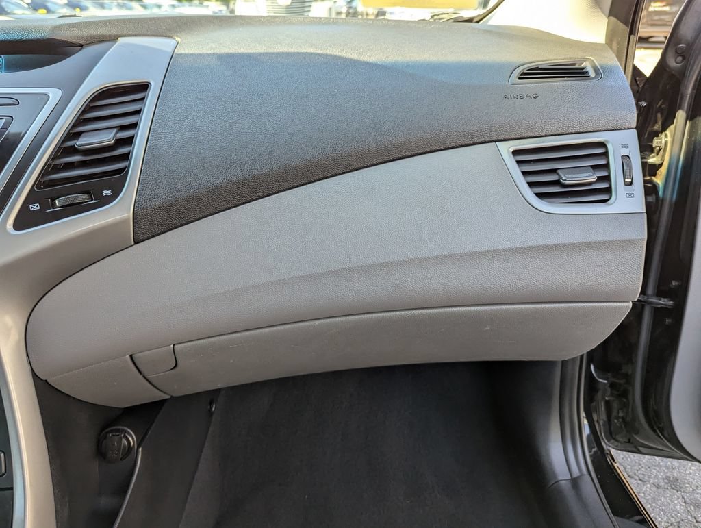 Used 2016 Hyundai Elantra SE FWD image 24