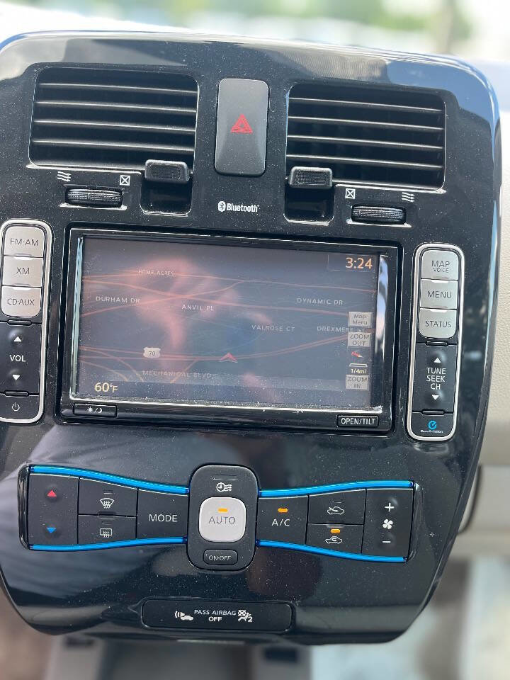 Used 2012 Nissan Leaf SV image 14