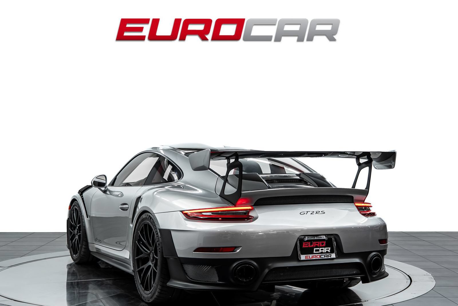 Used 2019 Porsche 911 GT2 RS RWD image 3