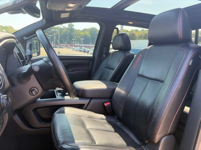 Used 2021 Nissan Titan PRO-4X w/ Pro-4x Convenience Package AWD/4WD image 19