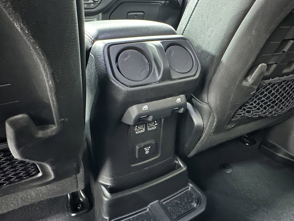 Used 2018 Jeep Wrangler Unlimited Rubicon image 26