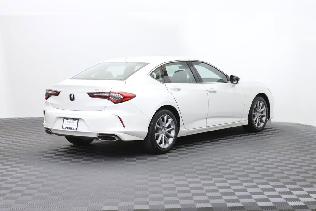 Used 2023 Acura TLX image 9