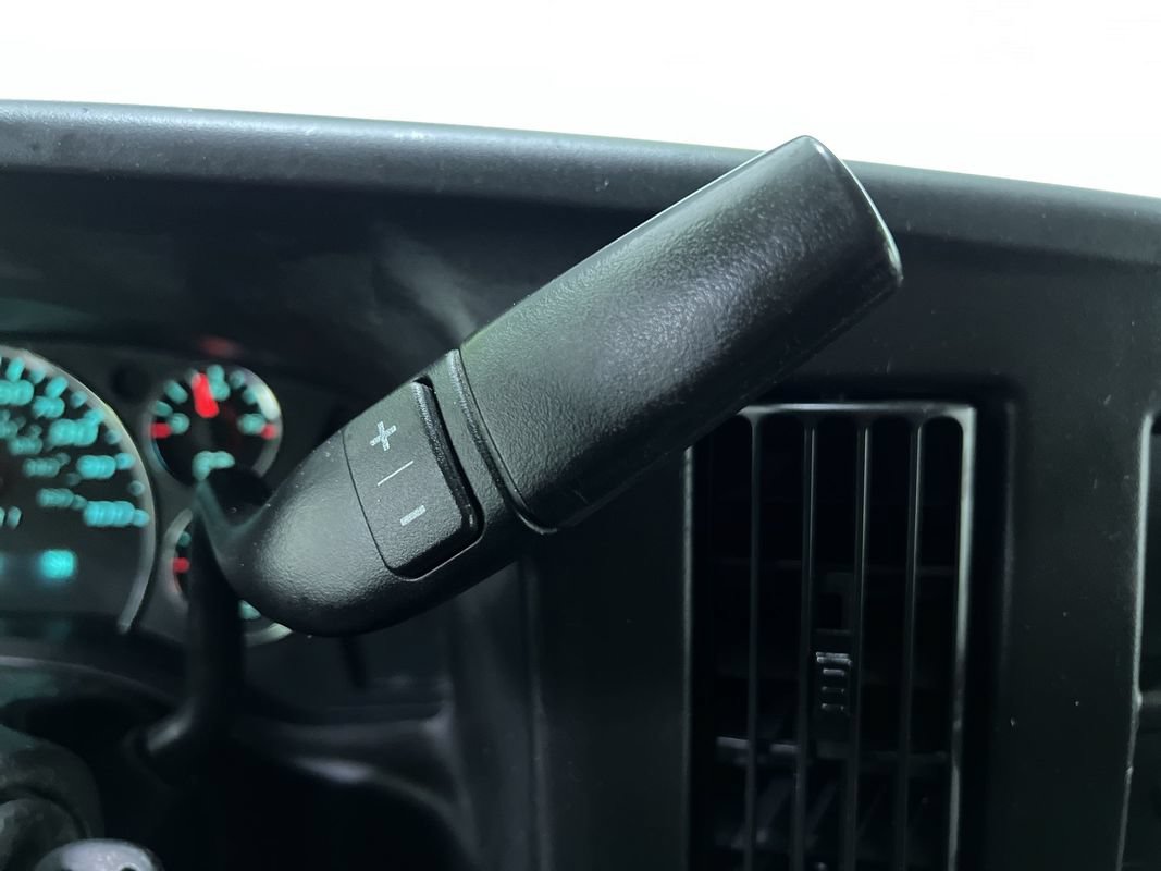 Used 2013 Chevrolet Express 2500 LT w/ LT Preferred Equipment Group RWD image 21