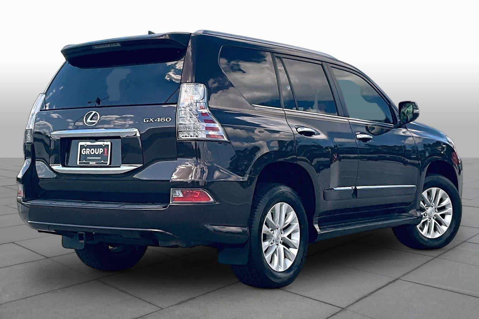 Used 2016 Lexus GX 460 w/ Premium Package AWD/4WD image 13