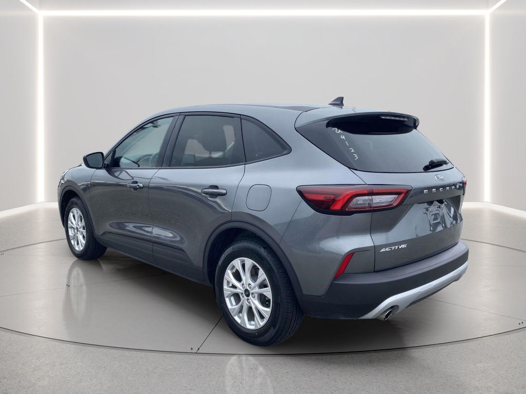 Used 2025 Ford Escape Active FWD image 3