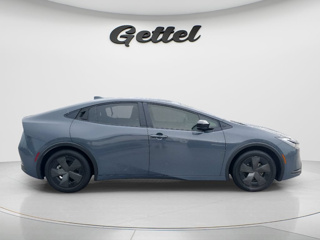 Certified 2024 Toyota Prius LE FWD image 4