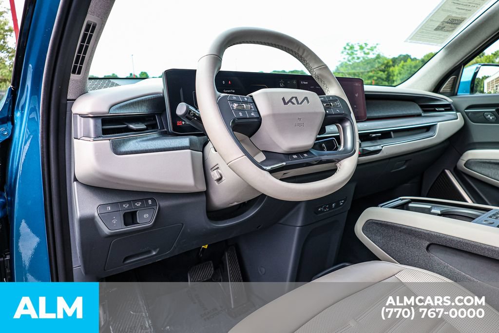 Used 2024 Kia EV9 Land AWD/4WD image 31