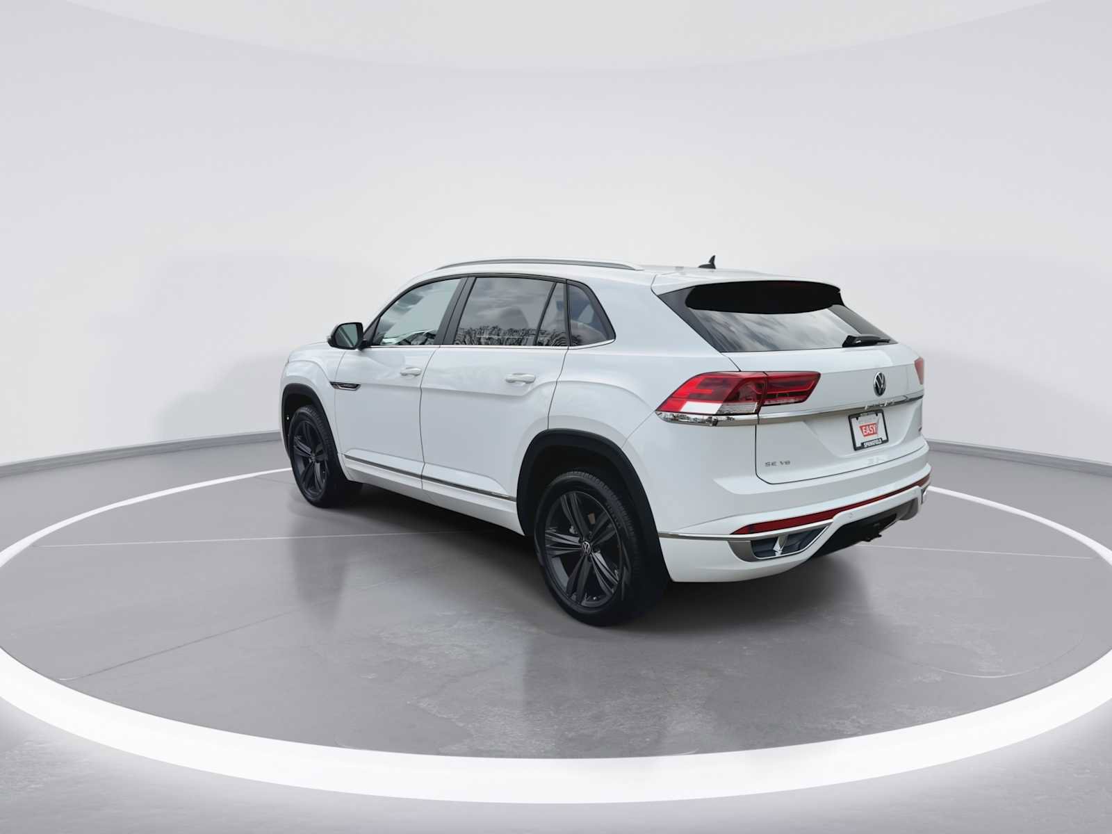 Used 2020 Volkswagen Atlas Cross Sport SE image 6