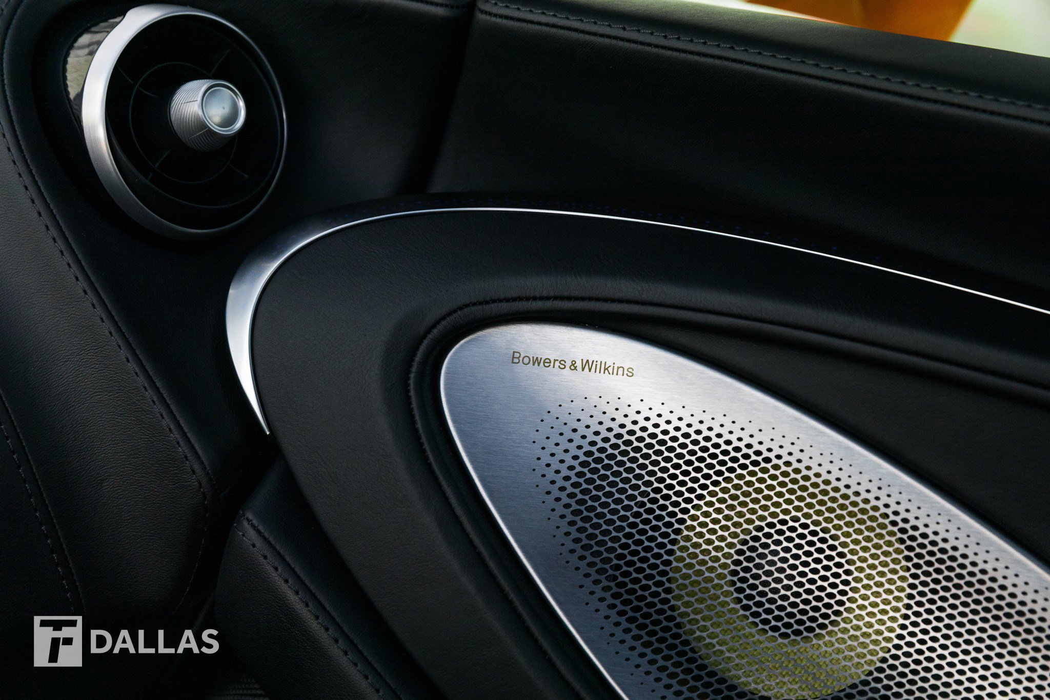 Used 2023 McLaren GT image 30