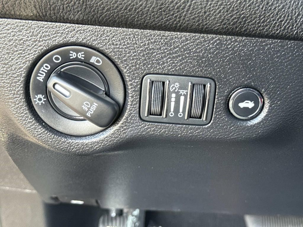 Used 2022 Dodge Challenger GT w/ Blacktop Package image 31