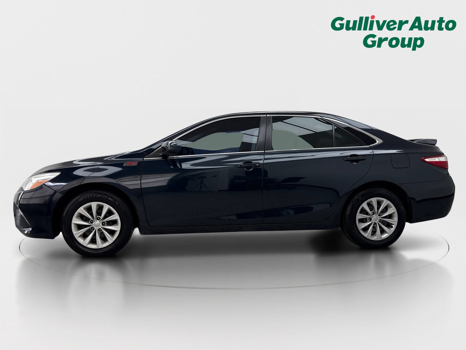 Used 2017 Toyota Camry LE FWD image 3