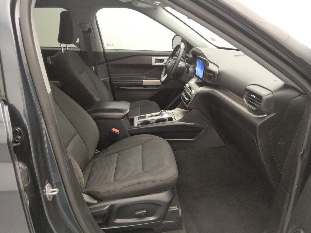 Used 2022 Ford Explorer XLT image 21
