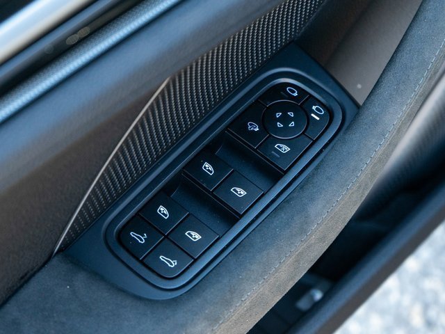 New 2025 Porsche Panamera 4 image 16