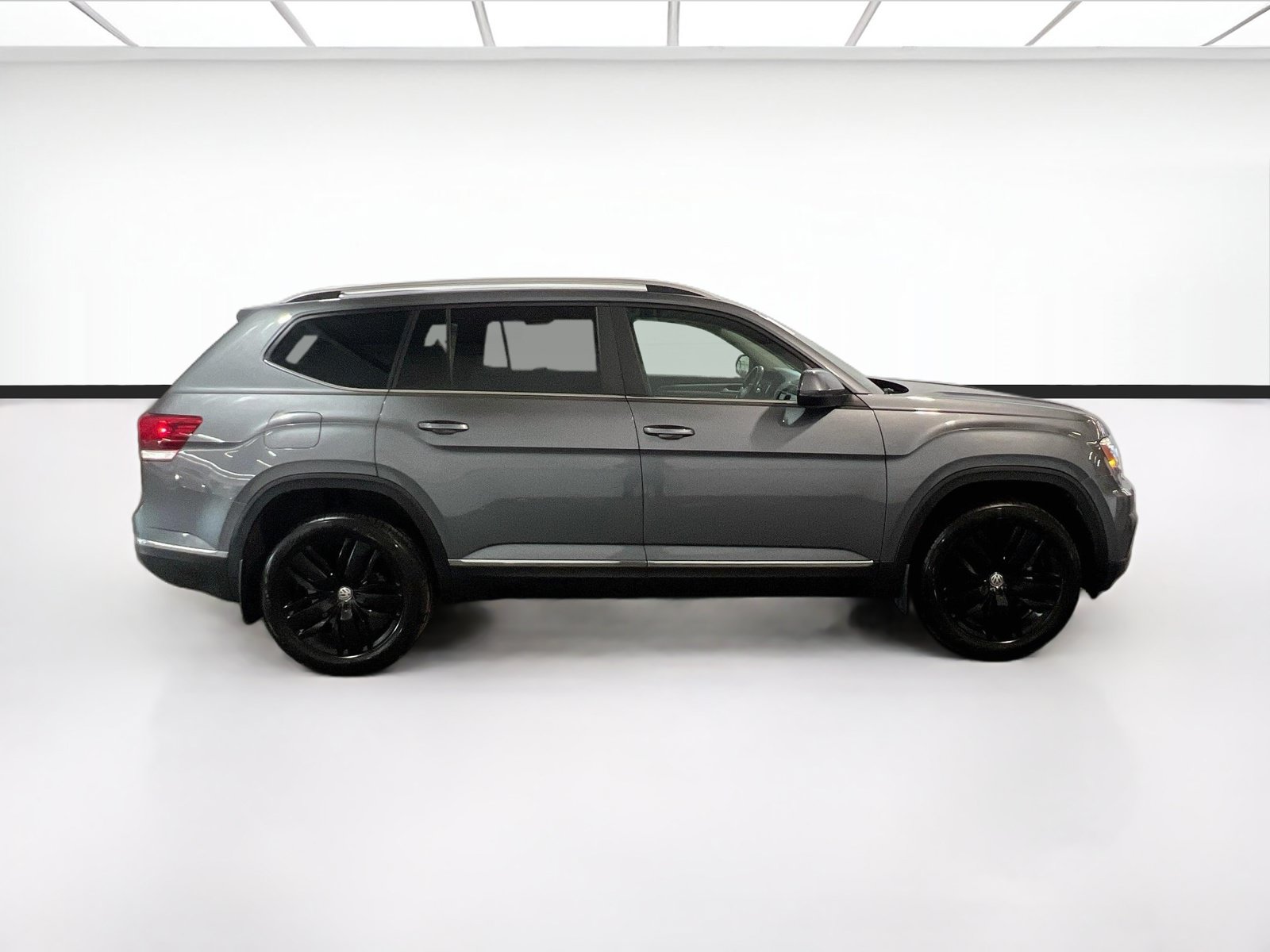 Used 2019 Volkswagen Atlas SEL FWD image 25