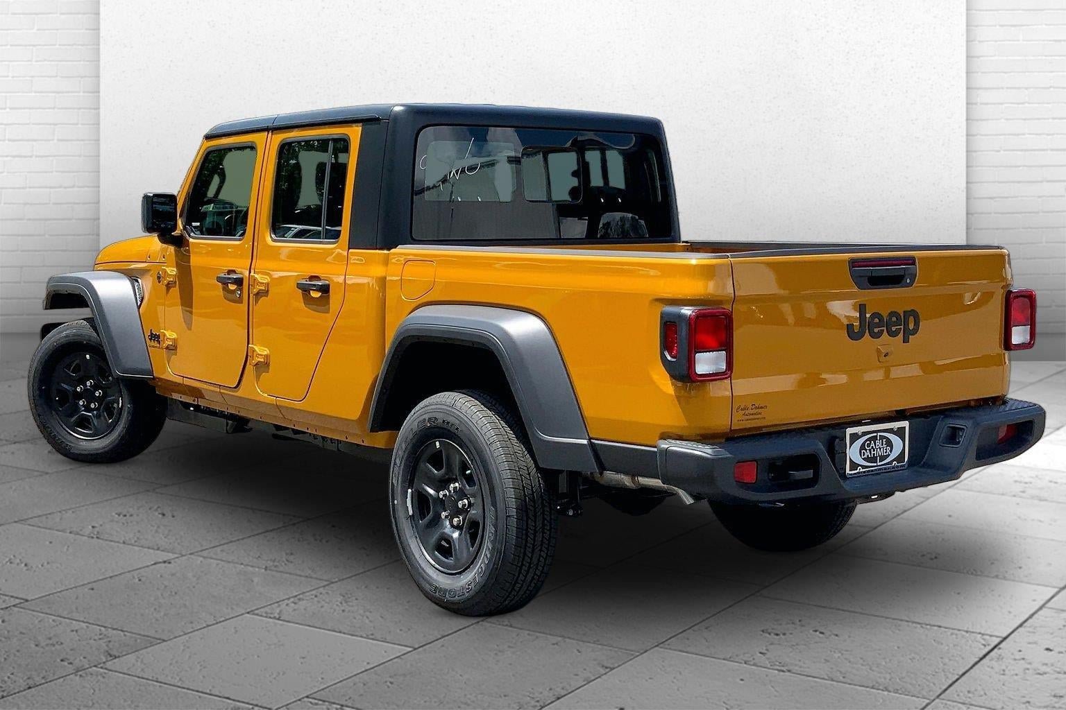 New 2026 Jeep Gladiator Sport AWD/4WD image 3
