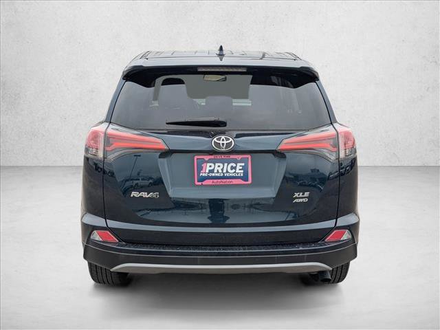 Used 2018 Toyota RAV4 XLE image 7