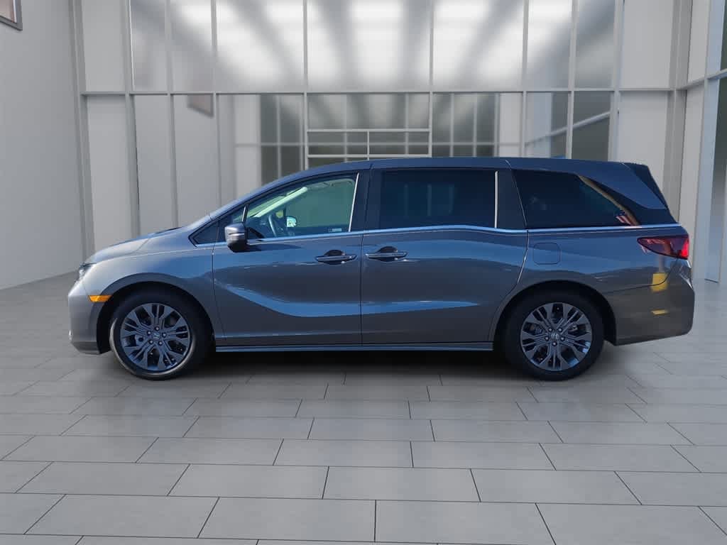 Certified 2026 Honda Odyssey Touring image 6