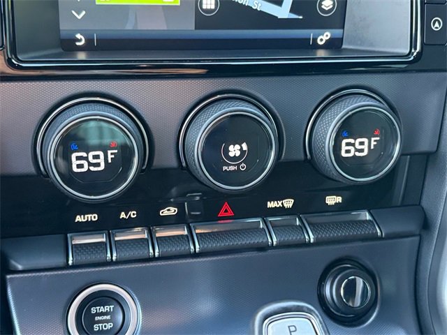 Used 2018 Jaguar F-TYPE Base image 16