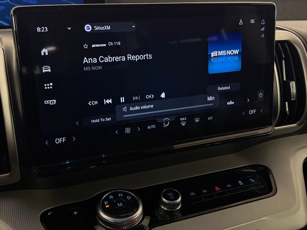 Used 2025 Ford Expedition Active image 18