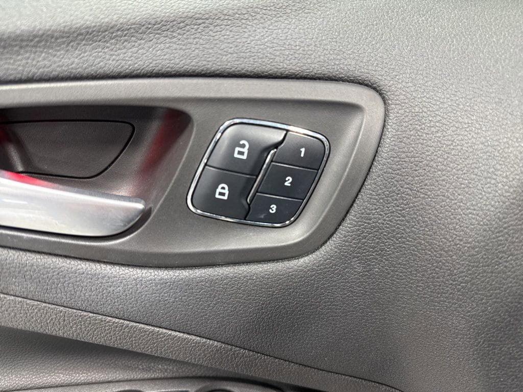 Used 2016 Ford Escape Titanium FWD image 18