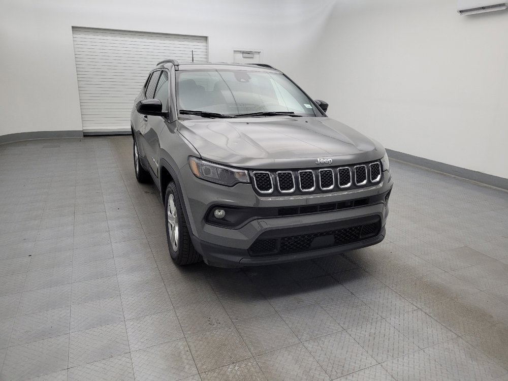 Used 2024 Jeep Compass Latitude image 14
