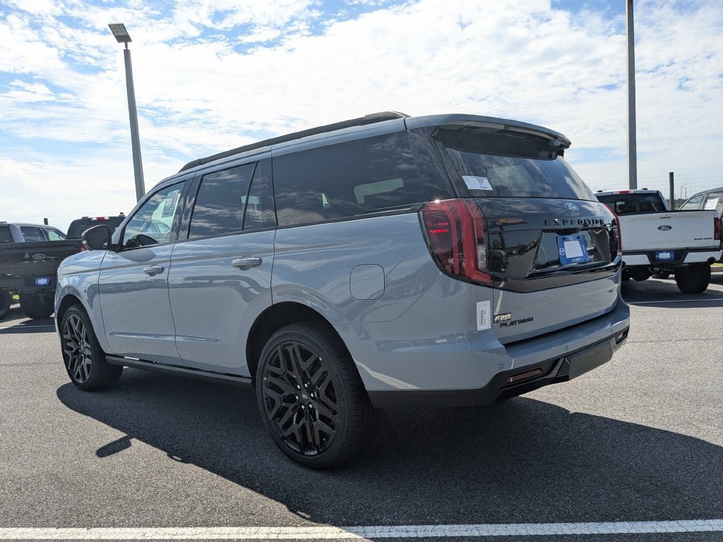 New 2027 Ford Expedition Platinum w/ Stealth Performance Package AWD/4WD image 6