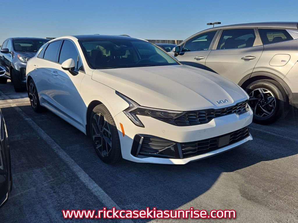 Used 2025 Kia K5 EX image 4