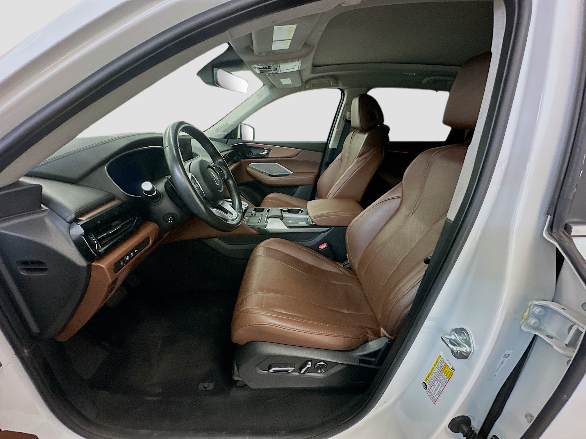 Used 2023 Acura MDX SH-AWD w/ Technology Package image 13
