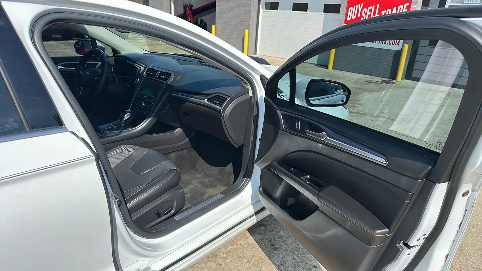 Used 2013 Ford Fusion Titanium AWD/4WD image 16