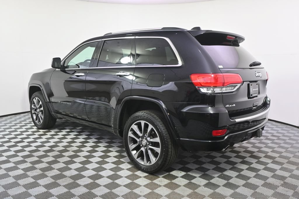 Used 2017 Jeep Grand Cherokee Overland AWD/4WD image 3