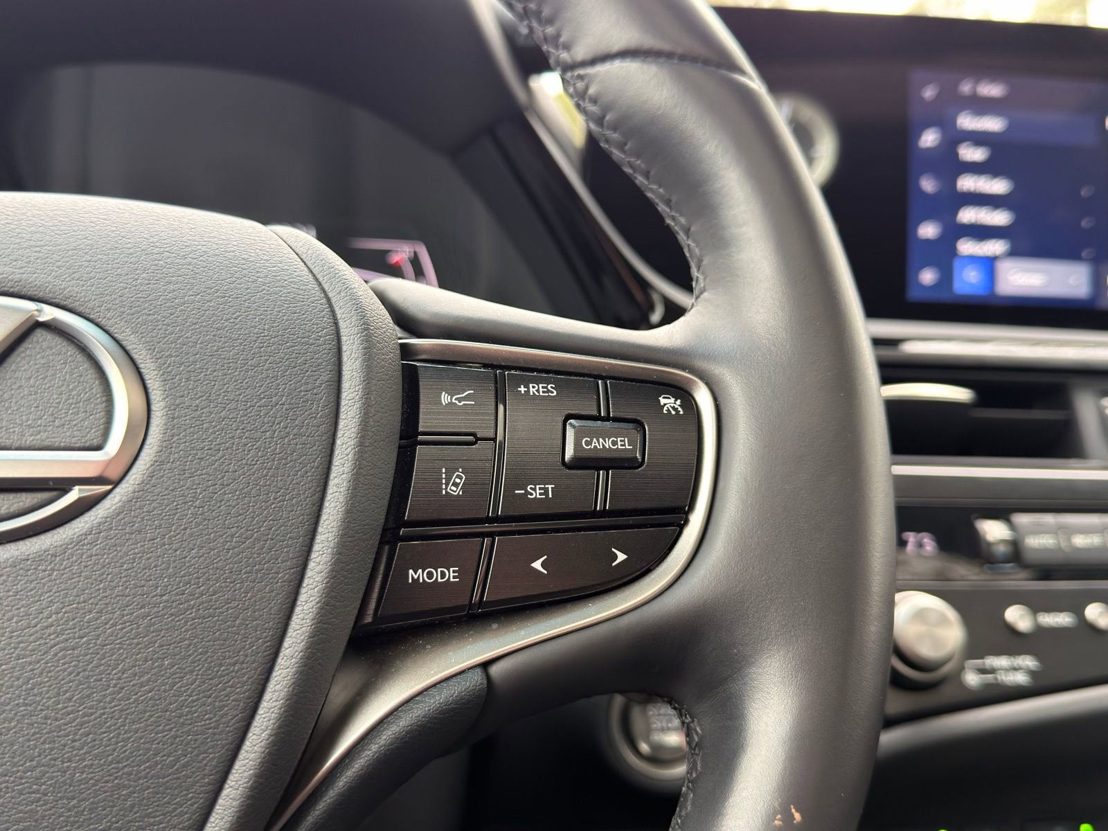 Used 2023 Lexus ES 350 350 image 24