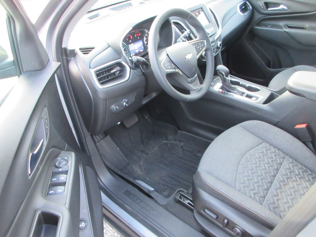 Used 2024 Chevrolet Equinox LT w/ LPO, Floor Liner Package image 13