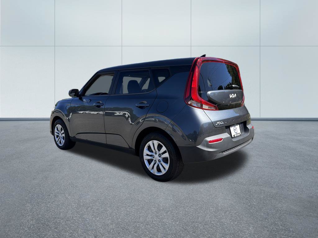 Used 2022 Kia Soul LX FWD image 6