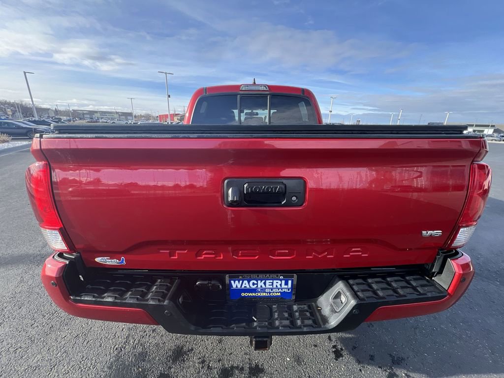 Used 2016 Toyota Tacoma TRD Off-Road image 33