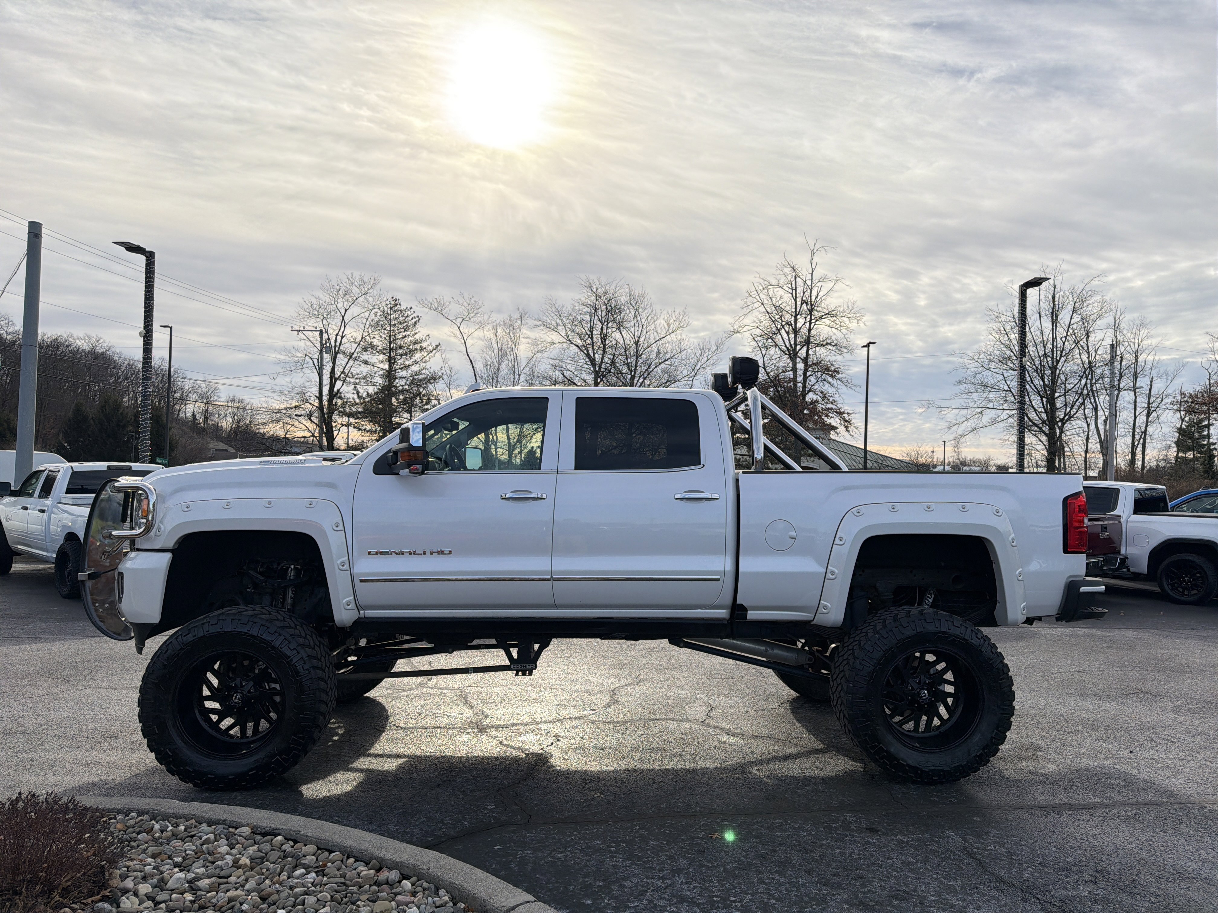 Used 2019 GMC Sierra 2500 Denali w/ Duramax Plus Package image 9