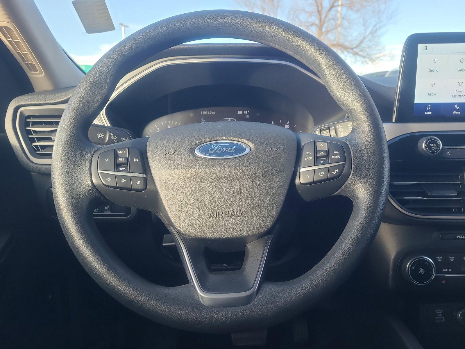 Used 2020 Ford Escape SE image 9