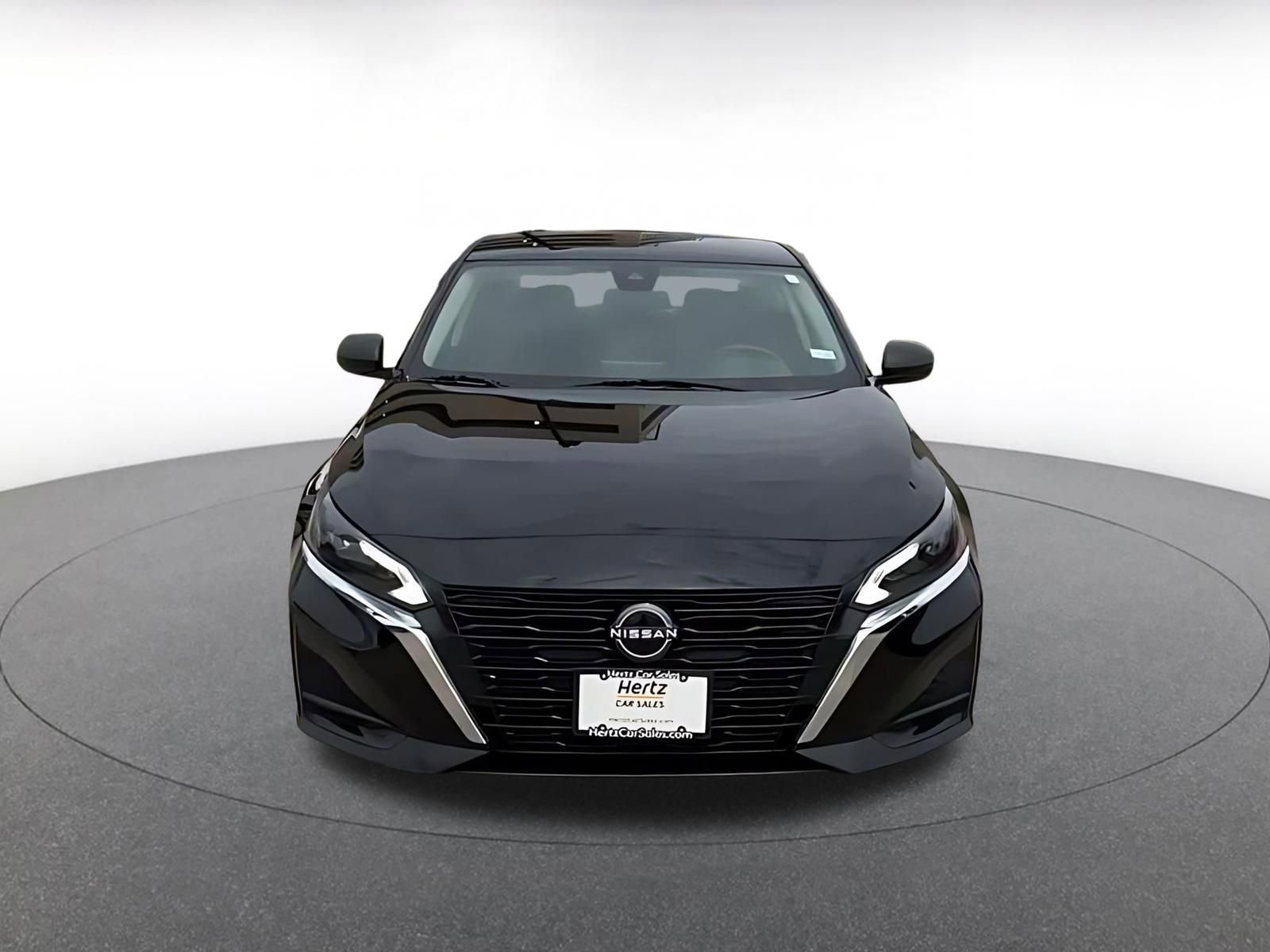 Used 2025 Nissan Altima 2.5 SV FWD image 4