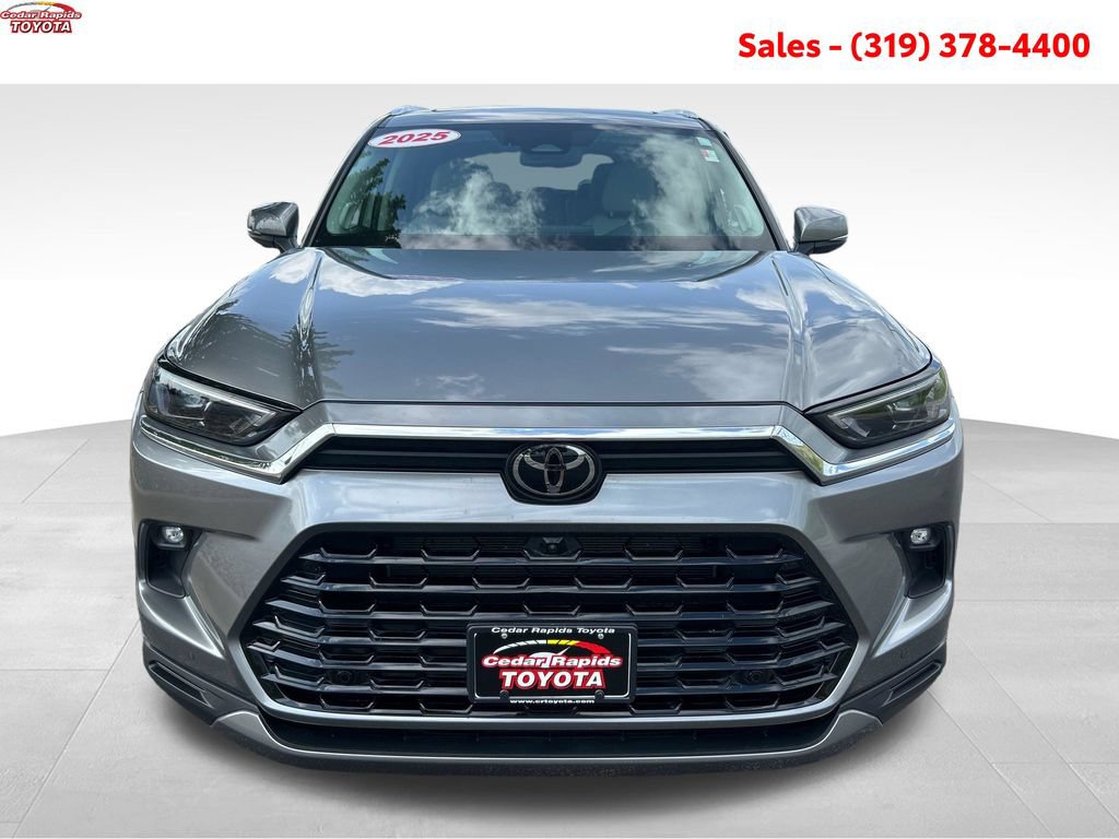Certified 2025 Toyota Grand Highlander AWD image 11