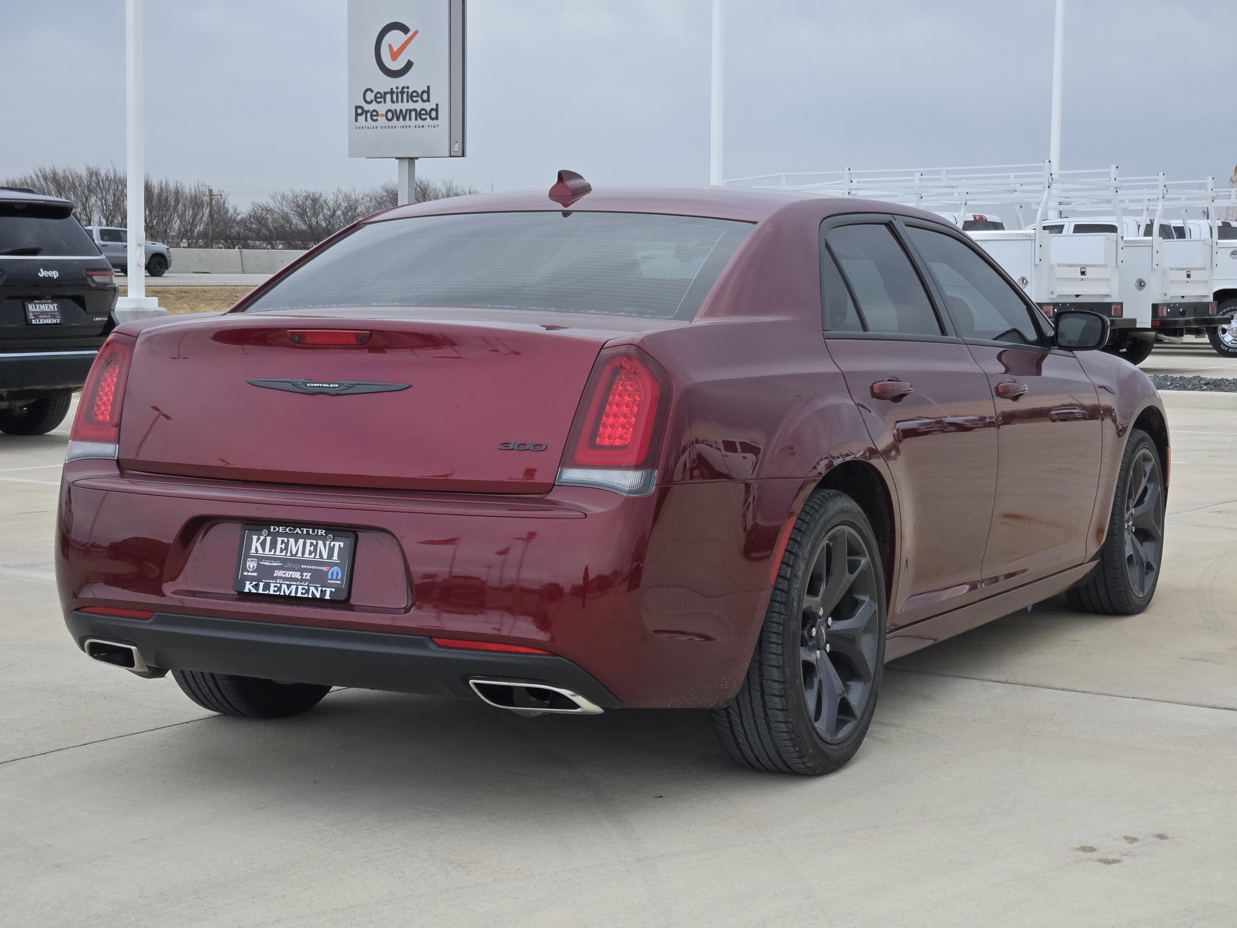 Certified 2023 Chrysler 300 Touring w/ Sport Appearance Package image 7