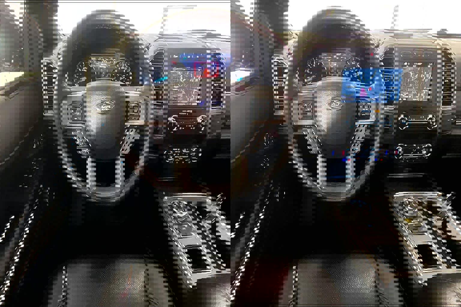 Used 2019 Ford Expedition XLT w/ Equipment Group 202A image 6