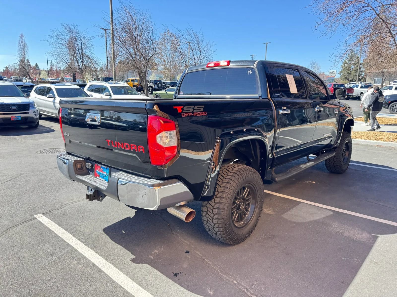 Used 2016 Toyota Tundra SR5 w/ SR5 Upgrade Package image 5