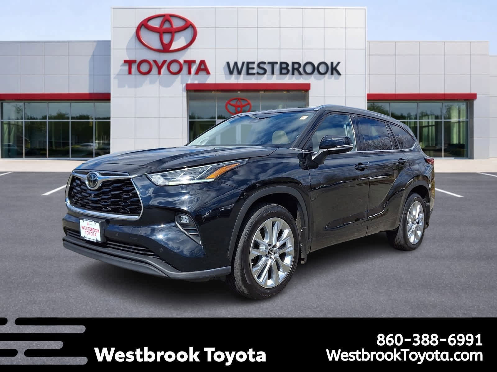 Used 2022 Toyota Highlander Limited image 1