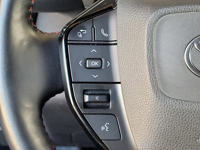 Used 2024 Toyota Prius Prime SE image 29