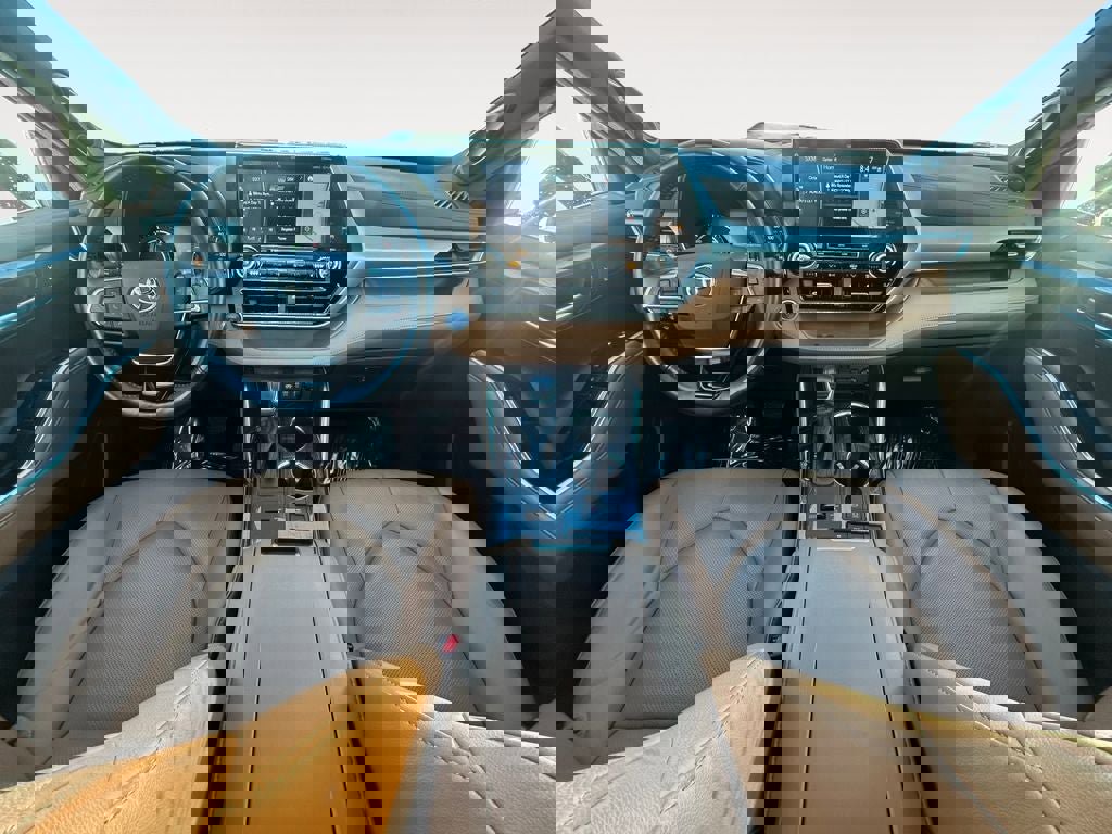 Used 2020 Toyota Highlander Platinum image 13